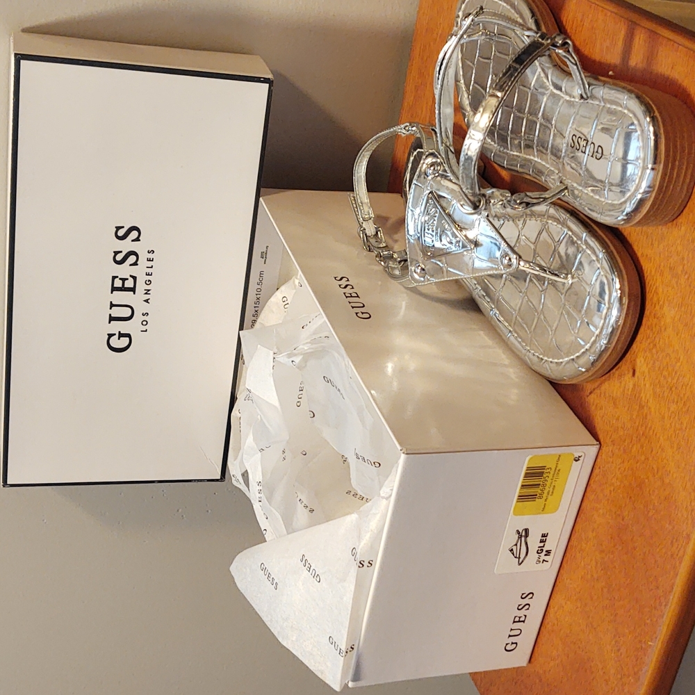 Guess 7 silver metallic sandals